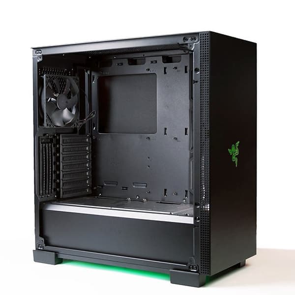 Razer Tomahawk ATX Mid-Tower Gaming Chassis - 3